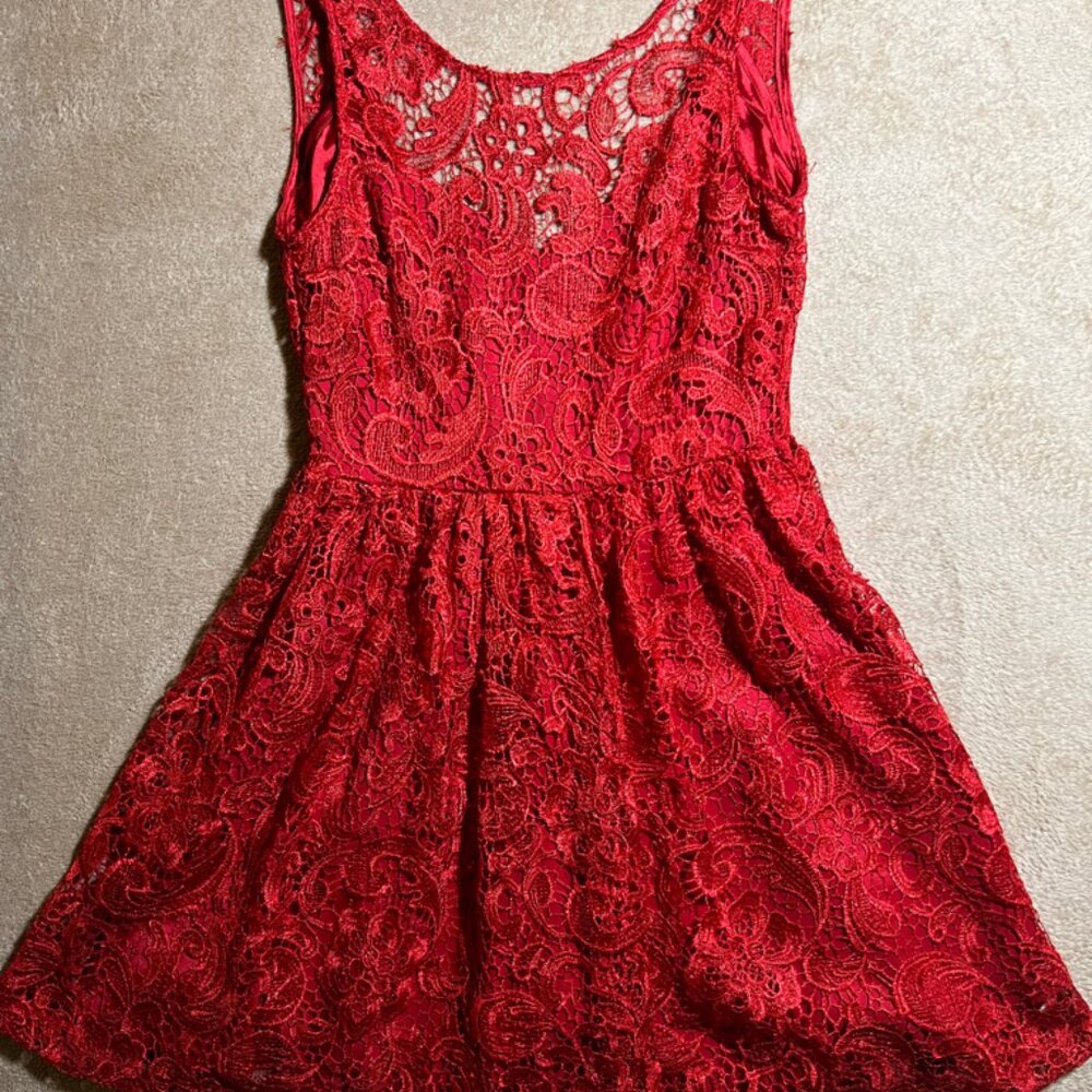 Jun & Ivy Women Small Red Knee Length Floral Lace Crochet Sleeveless‎ Dress